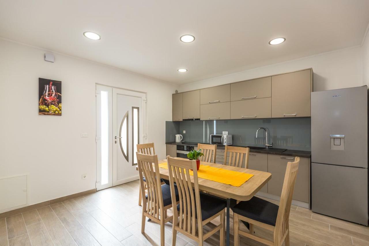 Appartement Acoustic à Makarska Extérieur photo