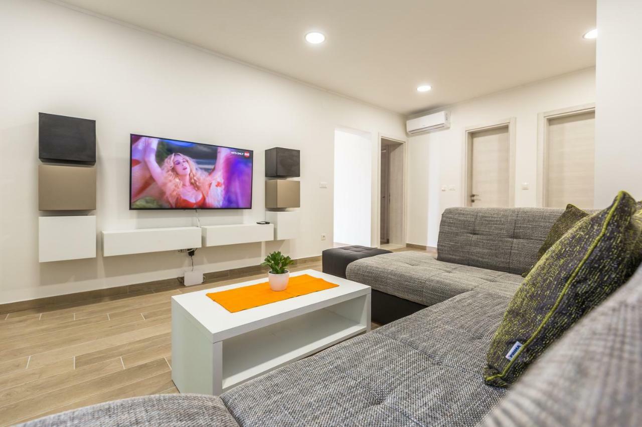 Appartement Acoustic à Makarska Extérieur photo
