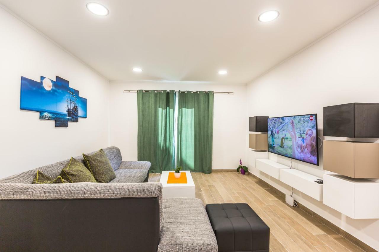 Appartement Acoustic à Makarska Extérieur photo
